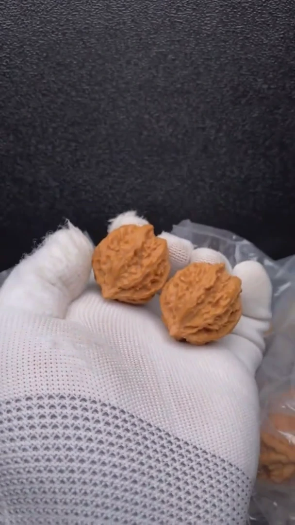 【闪购商品】文玩核桃把件霸王龙