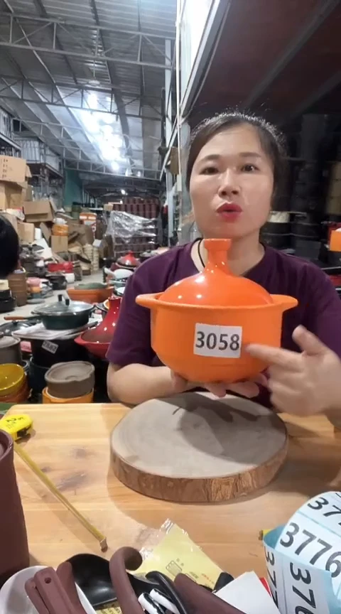 3058瑕疵橙色塔基锅