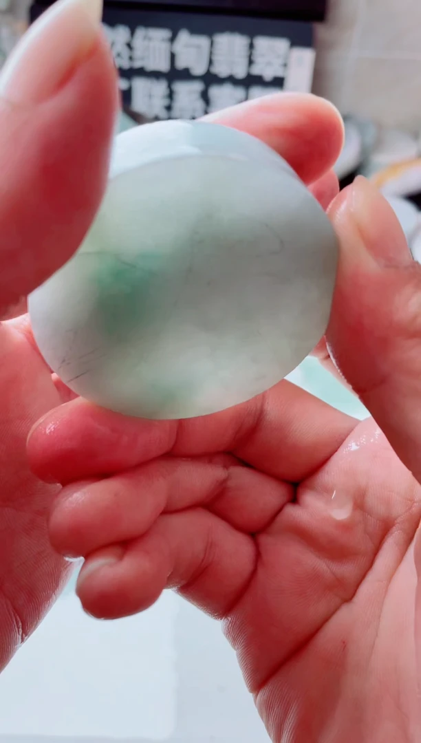 翡翠未镶嵌颈饰2290....