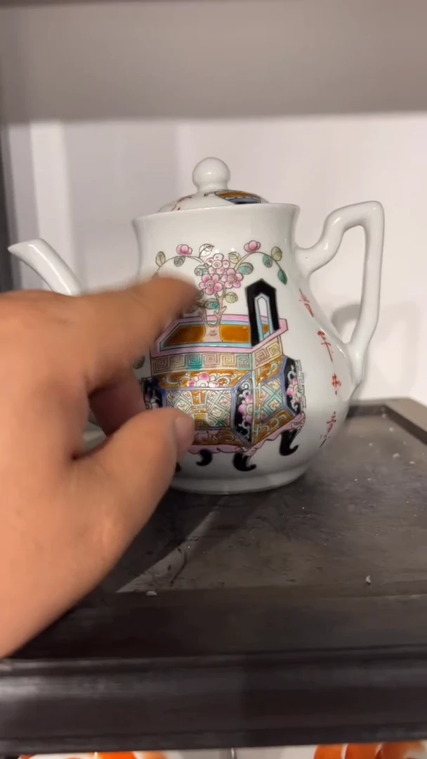 摆件瓷摆件瓷摆件钟鼎胡把一体水壶带腰线