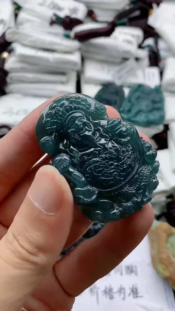 翡翠未镶嵌颈饰88888888