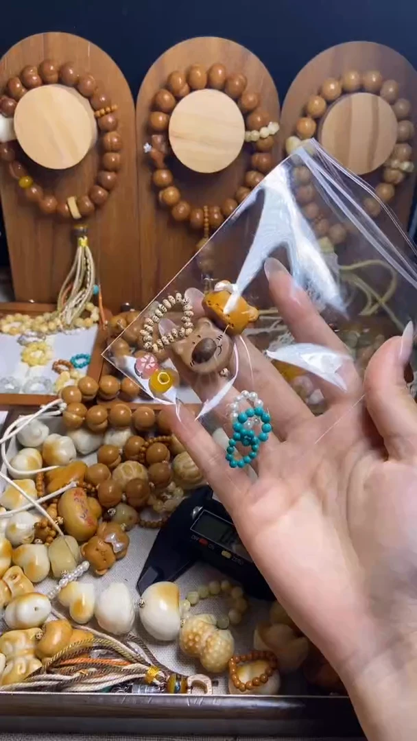 手串猴头核桃?****M咖啡豆小熊吊坠珍珠跑环蝴蝶结小熊头绿跑环x2