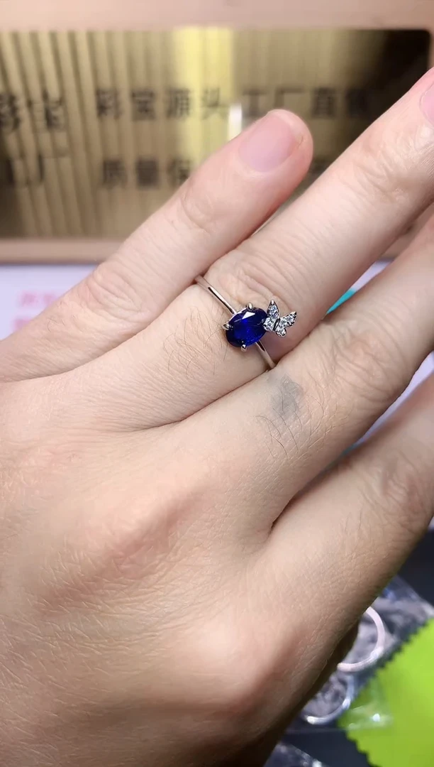 【闪购商品】蓝宝石戒指银S925镶嵌........