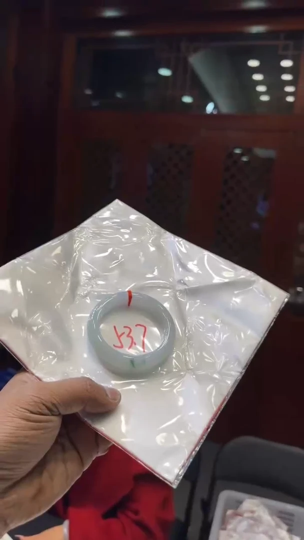 【闪购商品】翡翠手镯未镶嵌手镯