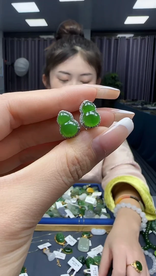 【闪购商品】和田玉耳饰银S925镶嵌1