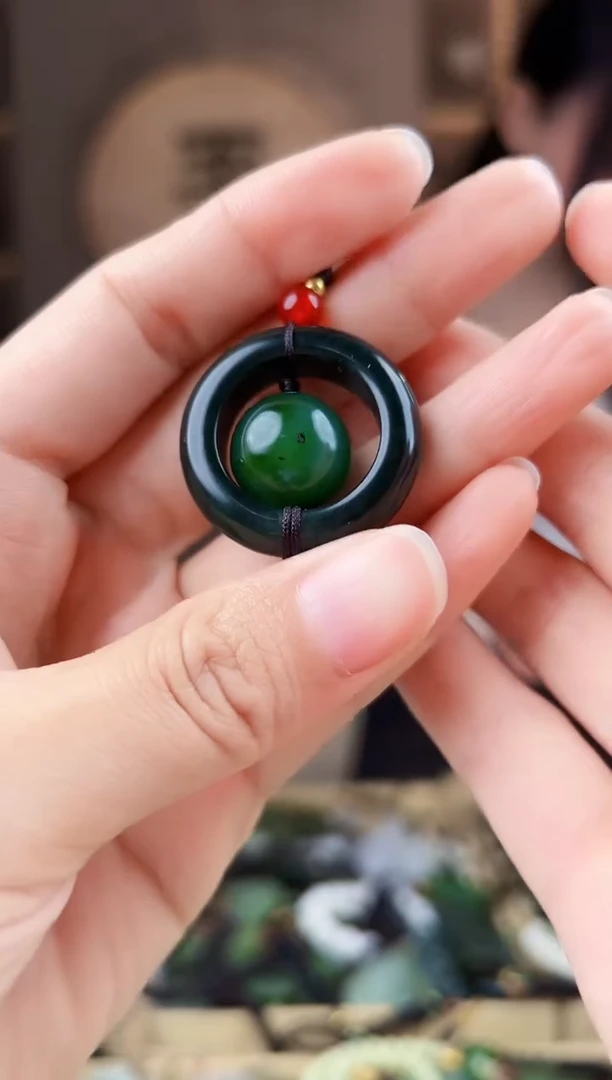 颈饰未镶嵌和田玉拍一发一，多样性发货