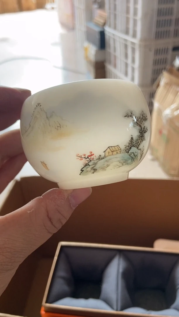 杯无运费险有瑕疵的摄影的产品有使用过的痕迹有点脏介意勿拍