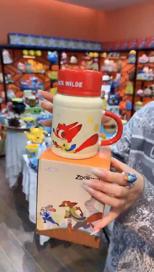 瓷片@@疯狂动物城狐尼克陶瓷带盖圆柱杯