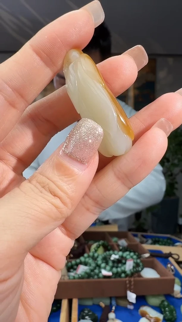 颈饰未镶嵌和田玉拍一发一