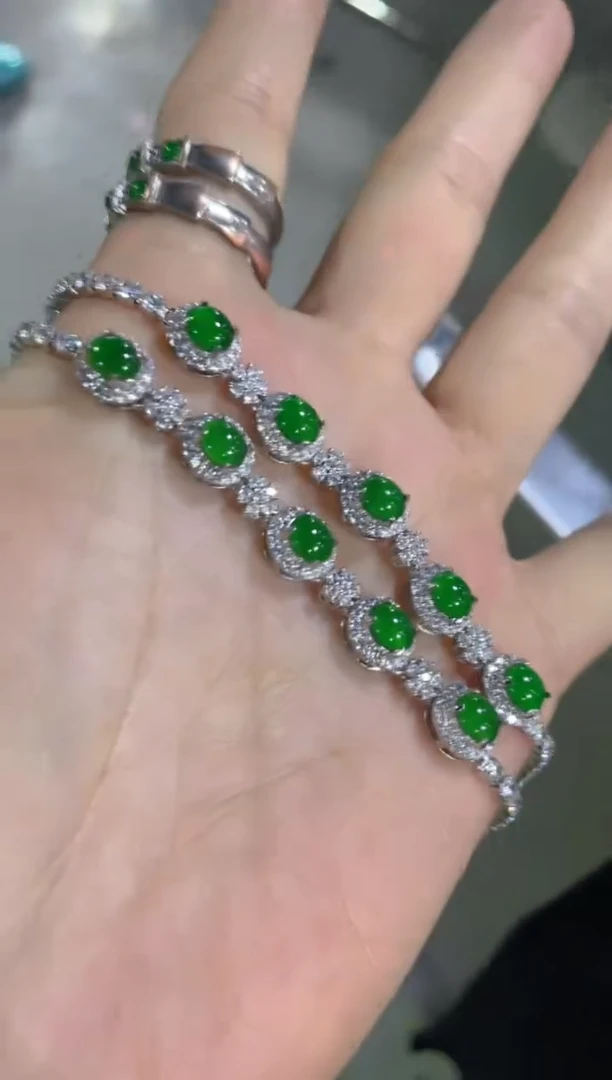 【闪购商品】翡翠手链未镶嵌天然A货翡翠多样性发货拍一发一