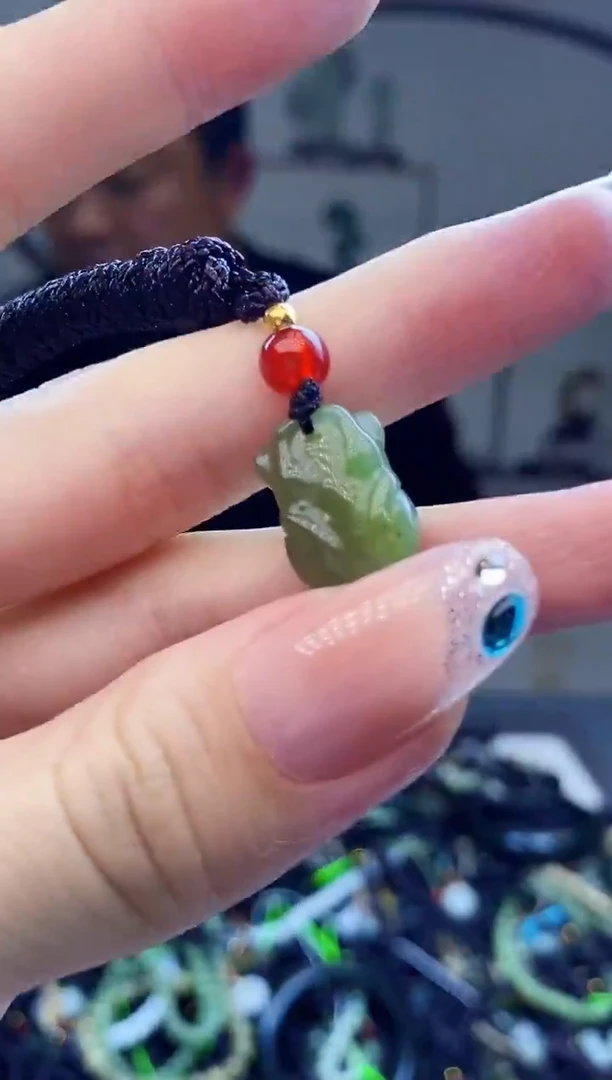 颈饰未镶嵌和田玉多样性发拍一发一