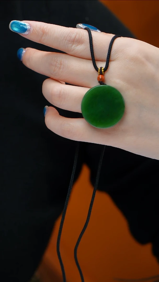 颈饰未镶嵌和田玉（碧玉）碧玉平安扣 多样性发其一