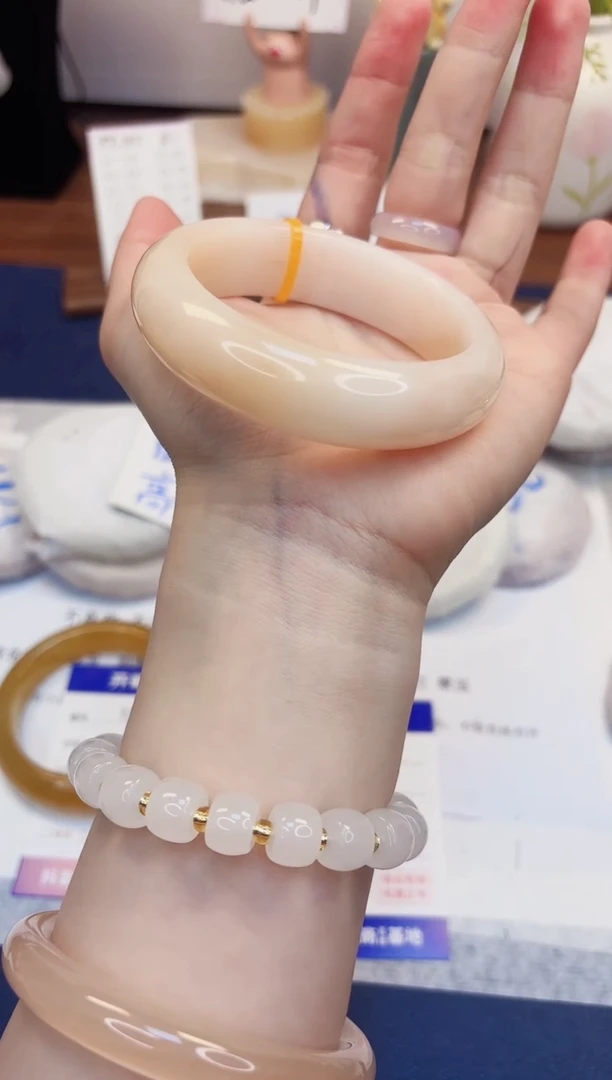 【闪购商品】石英质玉手镯未镶嵌187-财气镯-圈口57