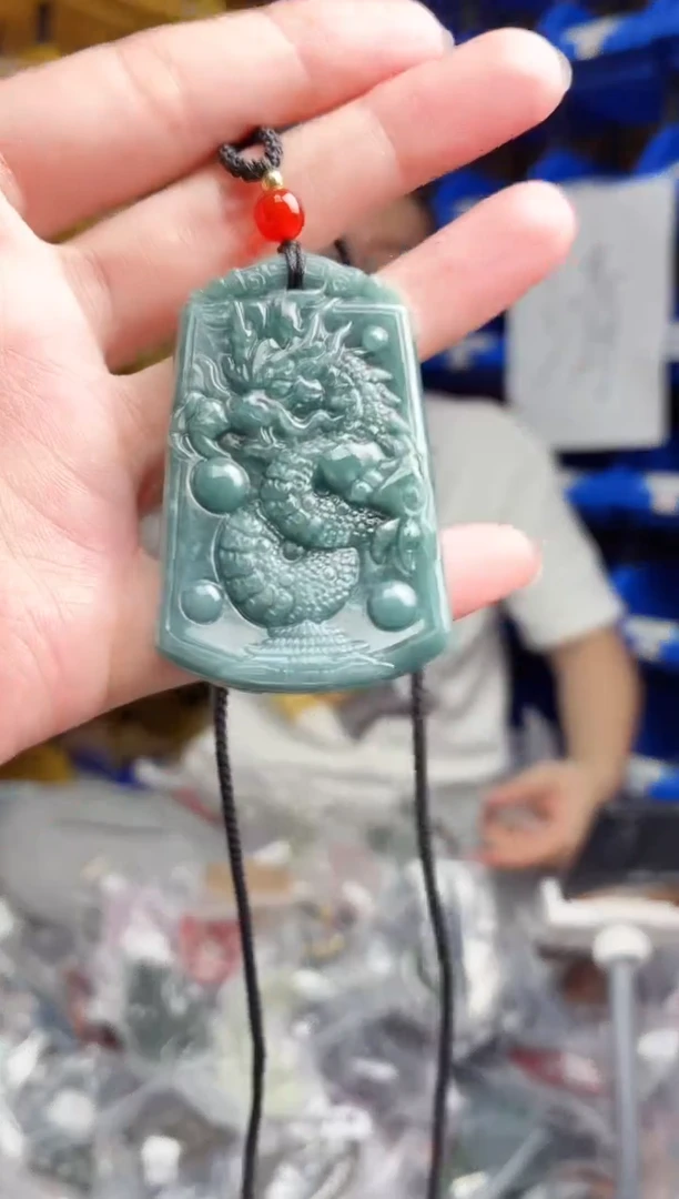 颈饰未镶嵌翡翠1000