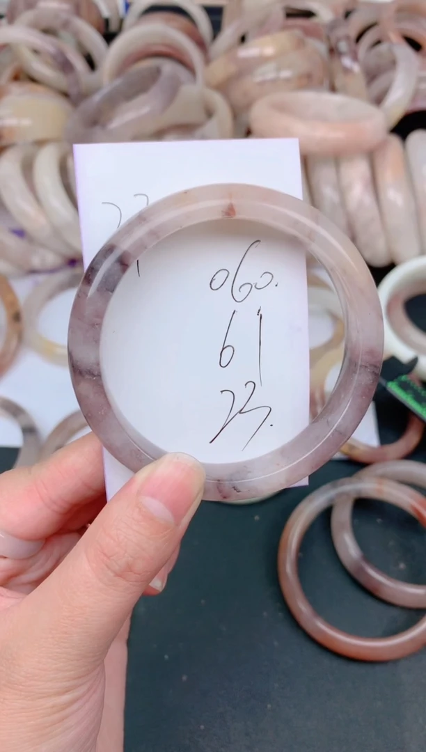 未镶嵌手镯石英质玉060