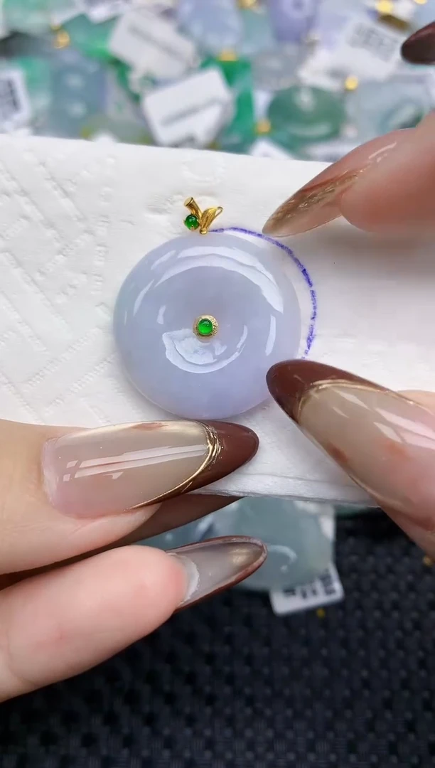 颈饰18K金镶嵌翡翠20   天然翡翠A货  百元以上9米证书费自理