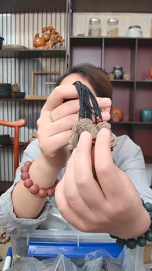 木驱蚊避疫扎基挂件