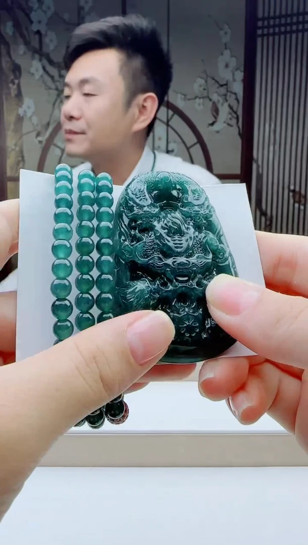 颈饰未镶嵌翡翠多样性随机一件发货