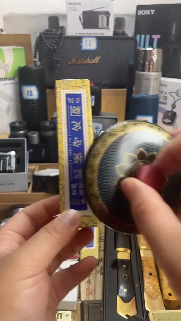 瓷片闪购商品 如图所示