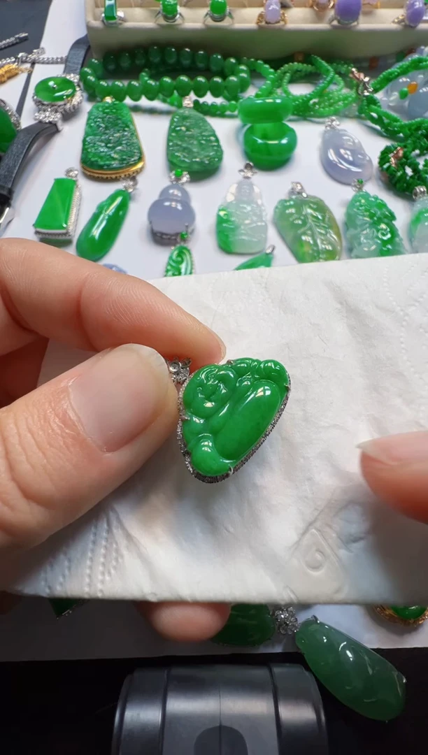 吊坠(不含链)18K金镶嵌翡翠3980