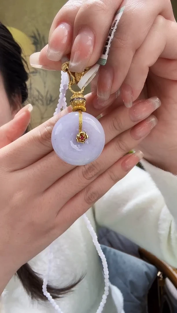 颈饰未镶嵌翡翠吊坠