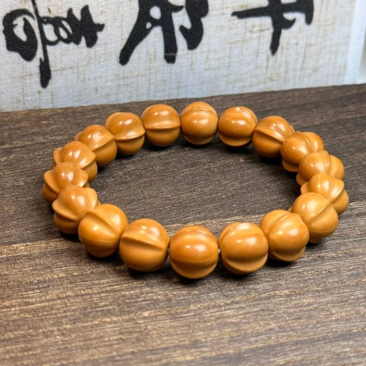 毕业级 鲨鱼鳍14mm猴头手串 全品无暇