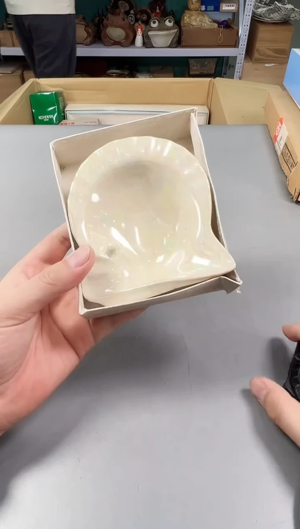 瓷片桃****拜617中古产品，默认微瑕，谨慎参拍
