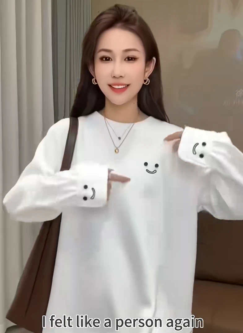 欧货宽松笑脸T恤女秋季纽扣装饰刺绣设计感休闲大版加厚上衣时尚