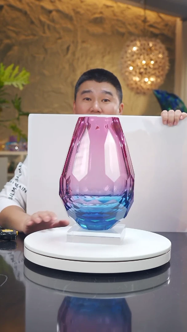 手工艺品琉璃金红蓝切面花器