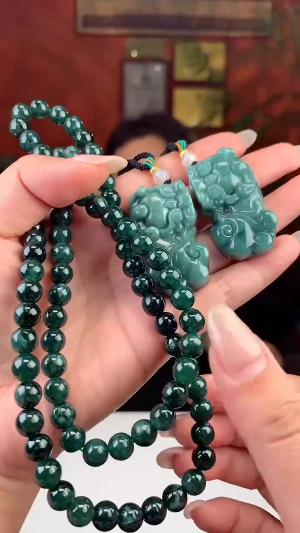 【闪购商品】翡翠颈饰未镶嵌天然A货翡翠（拍一发二）