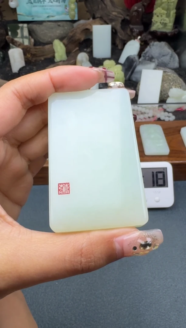 【闪购商品】和田玉颈饰未镶嵌菲菲