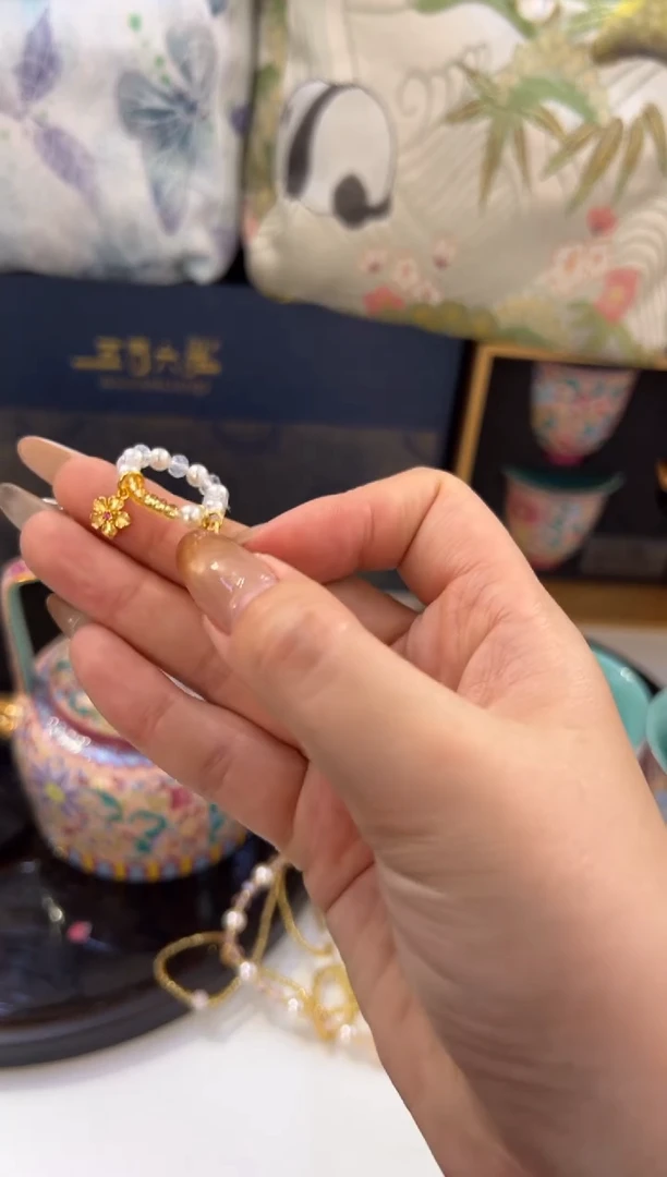 瓷片小乔闪购链接