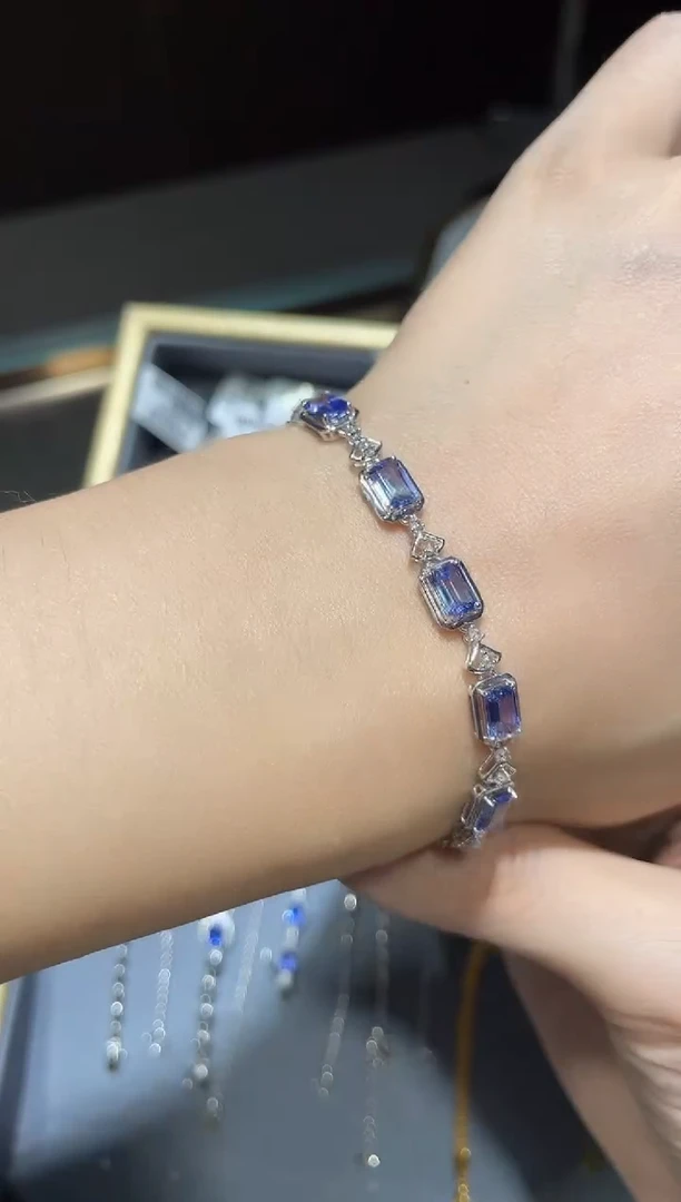 18K金镶嵌手链坦桑石1