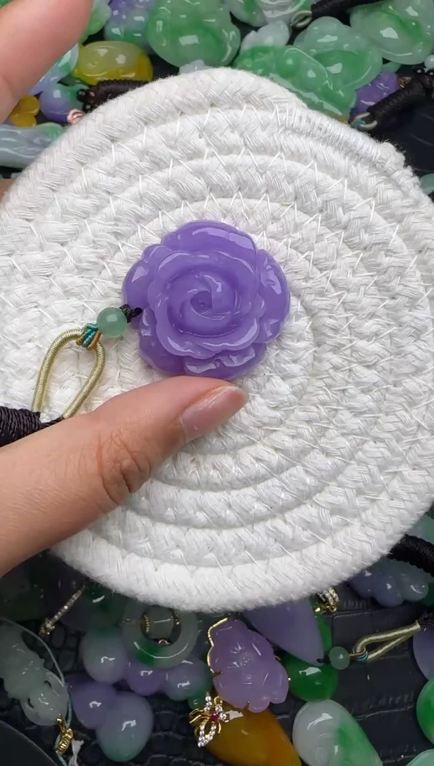 颈饰未镶嵌翡翠缅甸翡翠吊坠