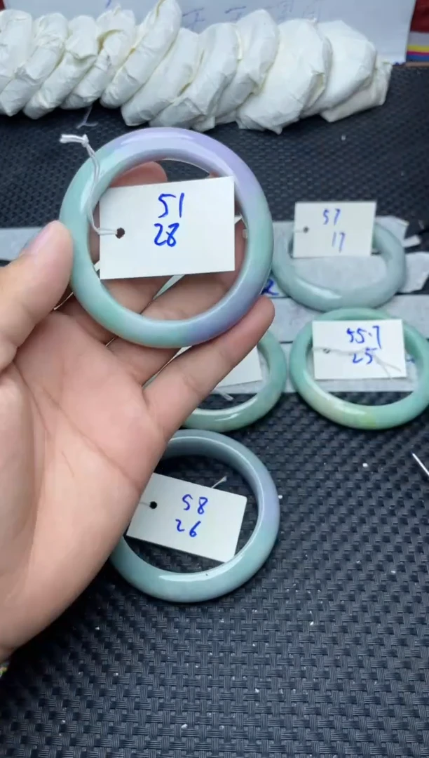 未镶嵌手镯翡翠28