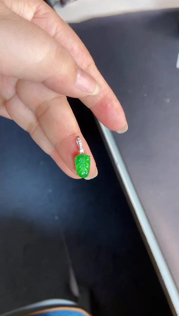 吊坠(不含链)银S925镶嵌翡翠1