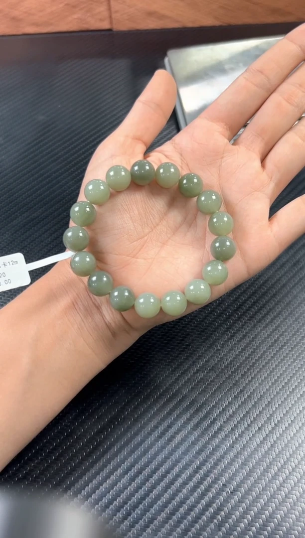未镶嵌手串和田玉若羌微色差卡12