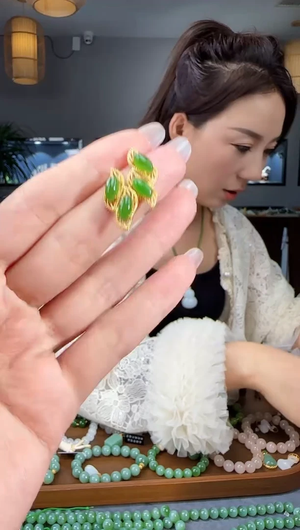 银S925镶嵌戒指和田玉1