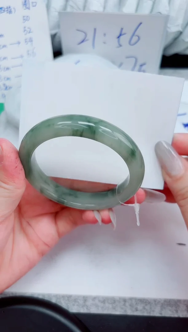 石英质玉手镯未镶嵌35-56.2