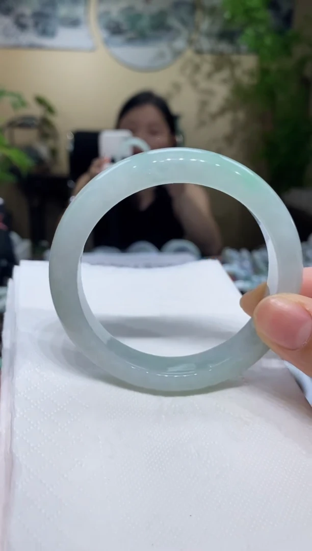 翡翠手镯未镶嵌翡翠57