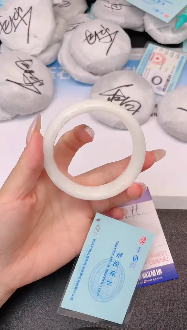 和田玉手镯未镶嵌30H99-60