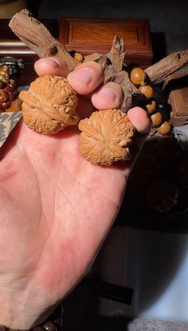 把件文玩核桃血麒麟