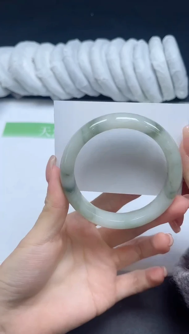 未镶嵌手镯石英质玉004-5758