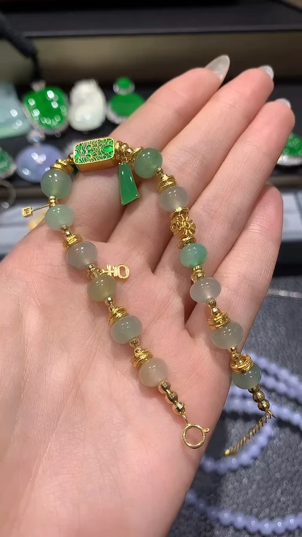 【闪购商品】翡翠手链18K金镶嵌25团购