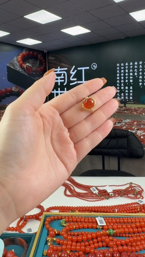 未镶嵌珠串南红玛瑙多样发其一/HS3327500188