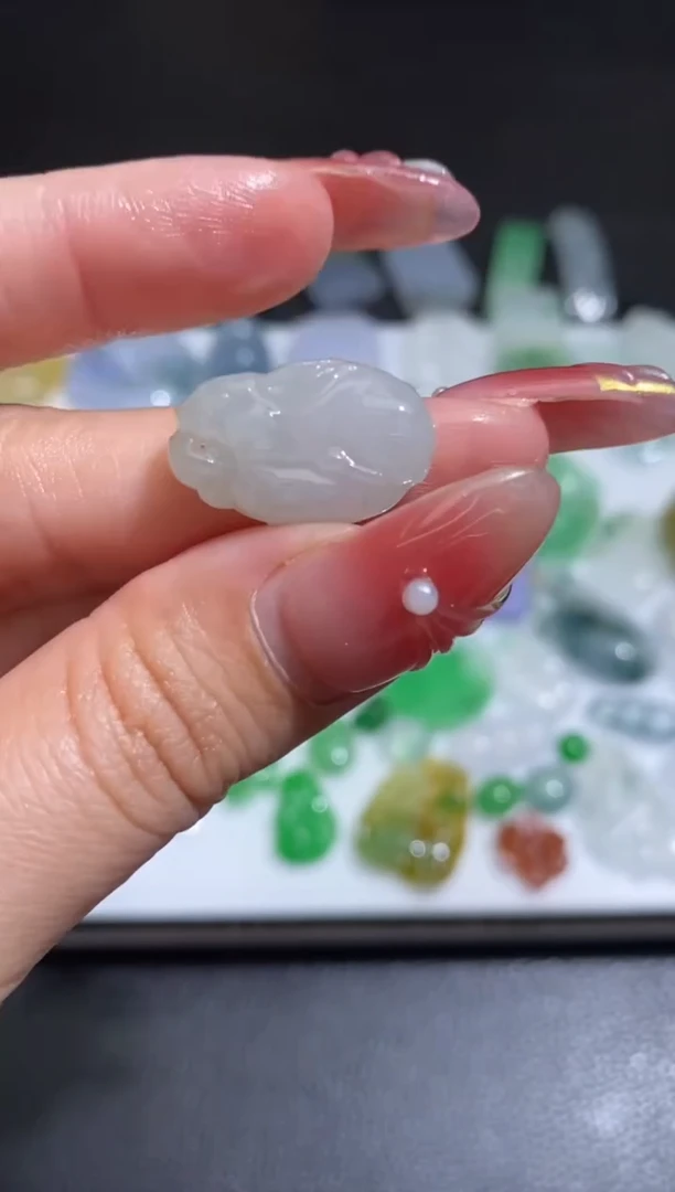 未镶嵌定制翡翠翡翠毛货~