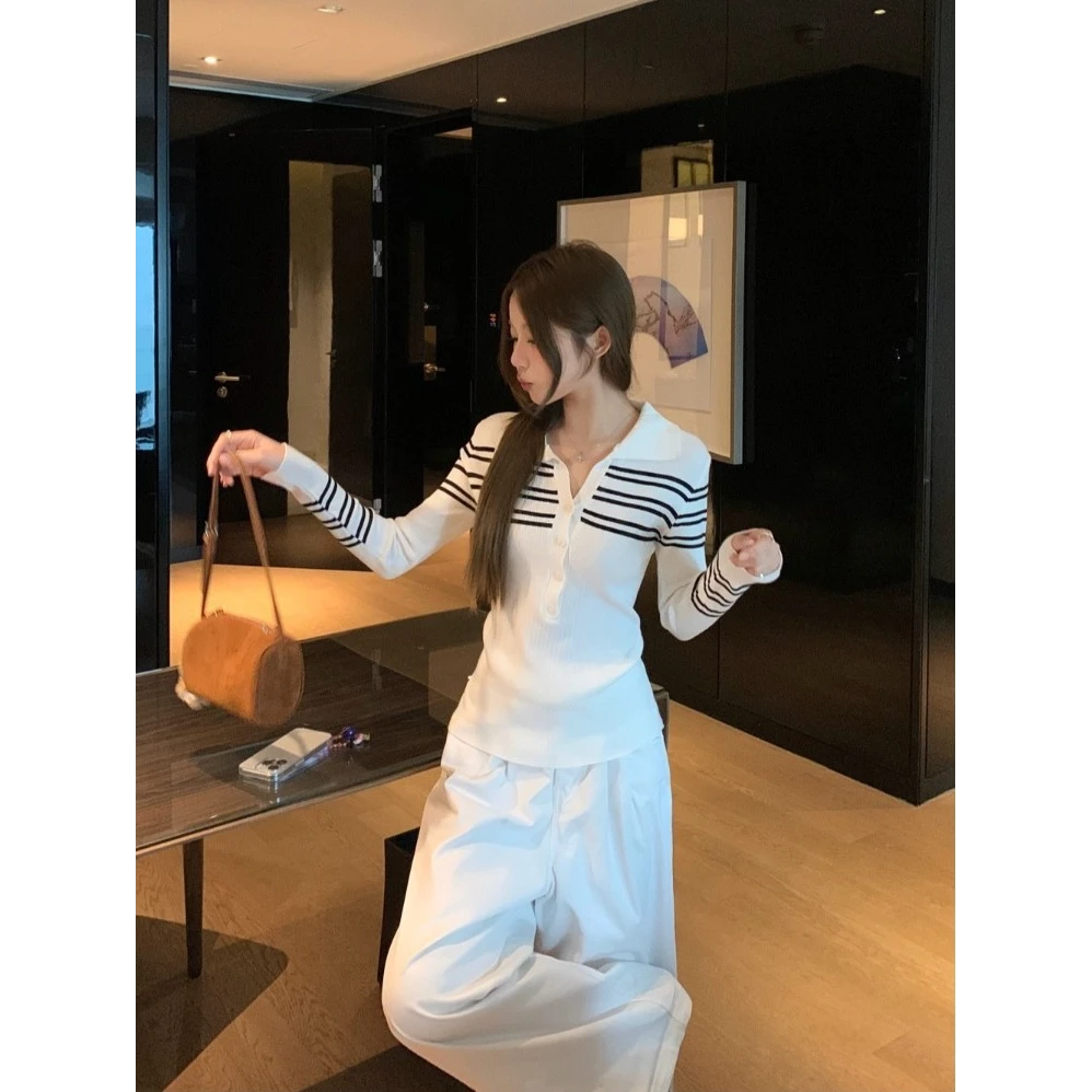 撞色条纹针织长袖打底衫内搭女2026秋装新款Polo领长袖高级感上衣