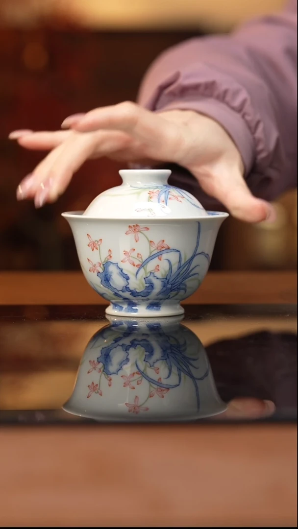 杯晴山素花青花加彩