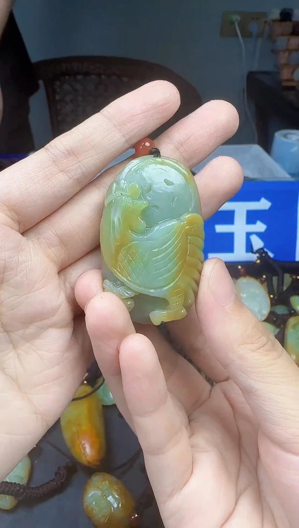 和田玉未镶嵌颈饰1