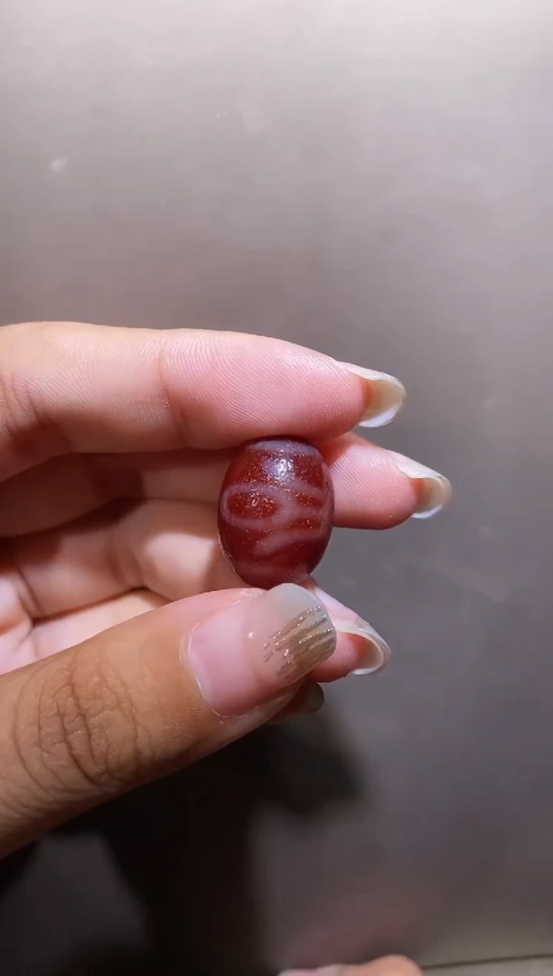 玛瑙/玉髓（覆膜）颈饰未镶嵌X